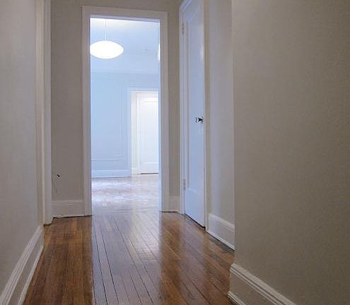 2nd image of 4342 45th St APT 1C