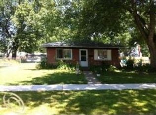 25604 Yale St, Dearborn Heights, MI 48125
