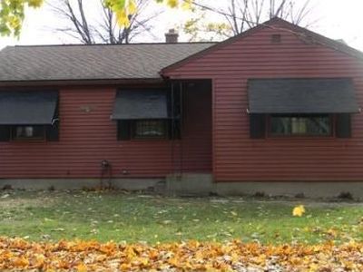 595 Burnett Rd, Chicopee, MA, 01020