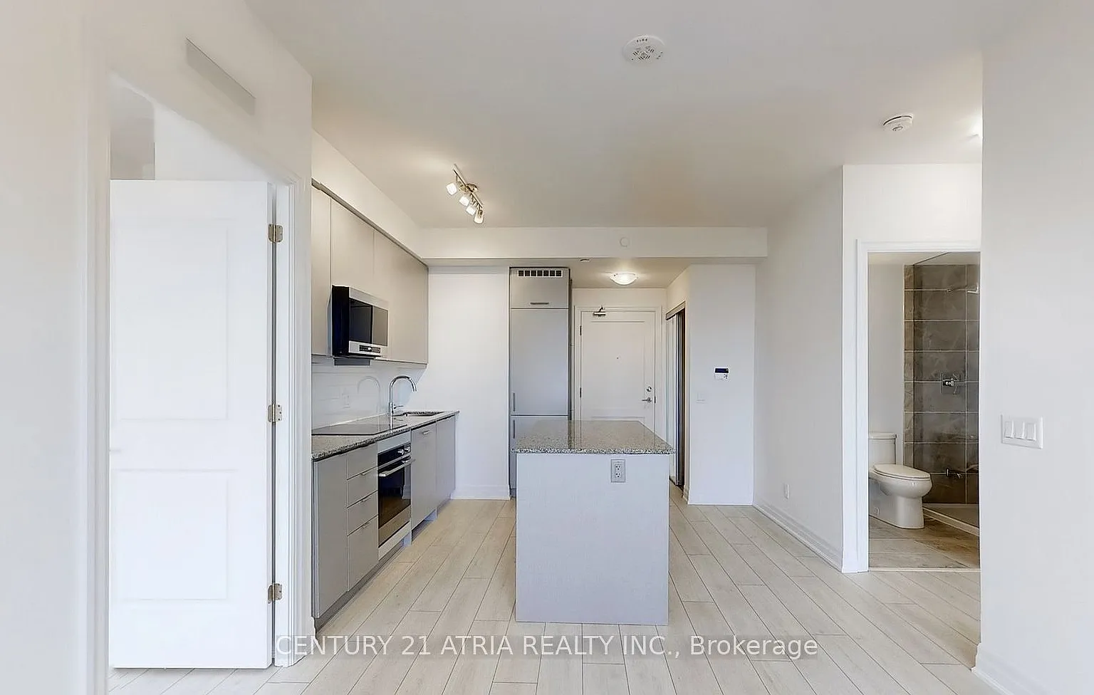 2 bed, $2,800 — Photo 2