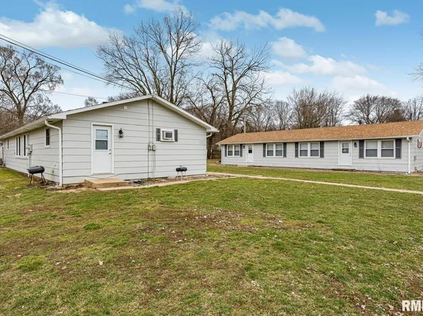 220-222 N Main St, Pekin, IL 61554