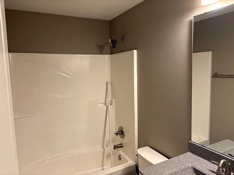 434 Honeysuckle Creek Dr — Photo 11