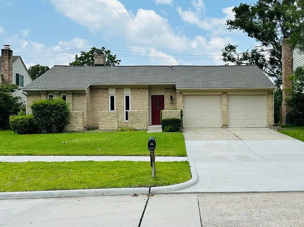 15474 Peermont St, Houston, TX 77062