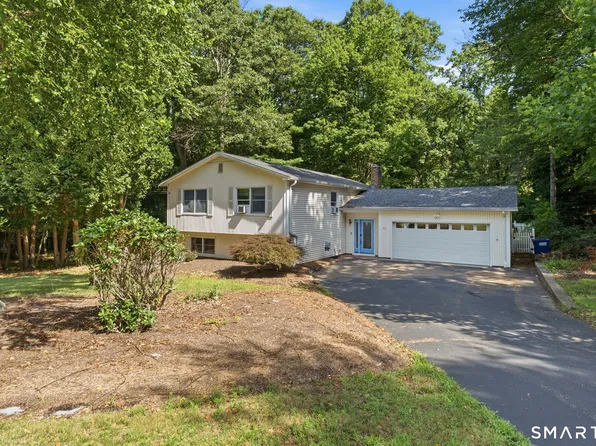 22 Devonshire Drive, Ledyard, CT 06335