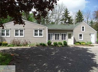 5562 Okemos Rd, East Lansing, MI 48823