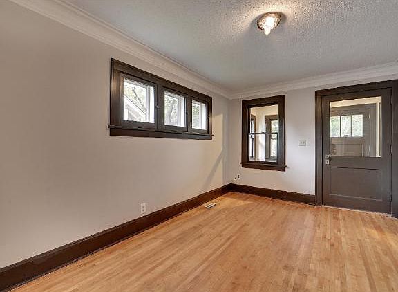 5th image of 4047 Upton Ave N