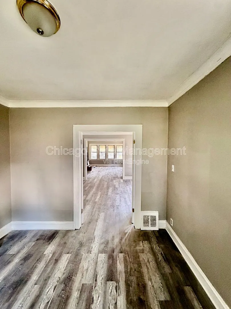 4 bed, 2.0 bath, $2,000 — Photo 4