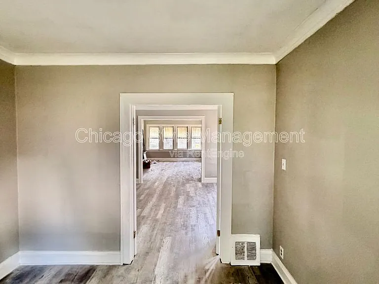 12138 S Parnell Ave — Photo 8