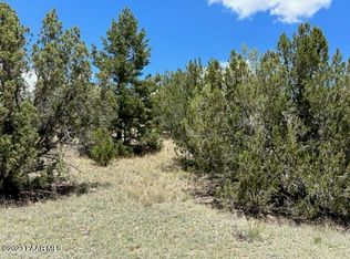 29950 W Monterey Ln, Seligman, AZ 86337