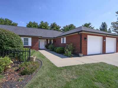 6085 S Stratton Ct, Columbus, IN, 47203