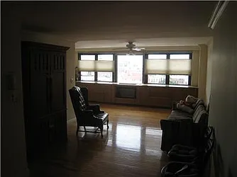 Rented by R New York
