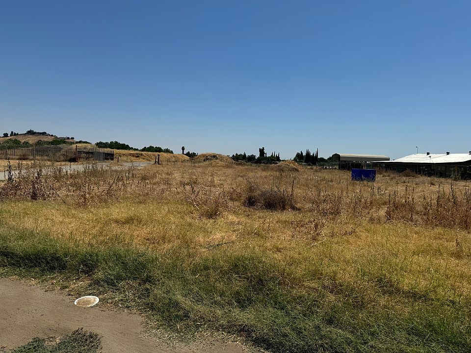 1st image of 667 E River Avenue