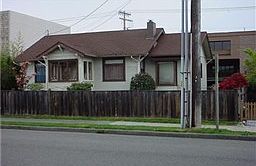 2nd image of 215 4th Ave S