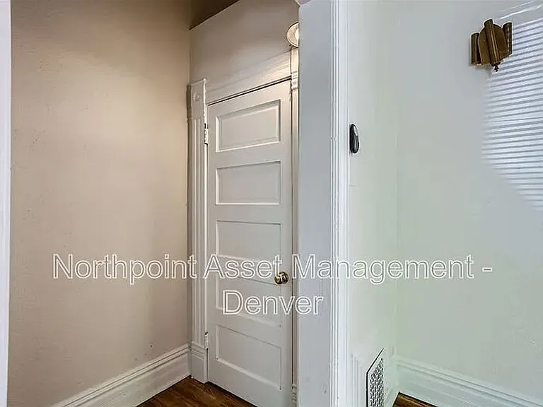 54 S Emerson St #1A — Photo 13