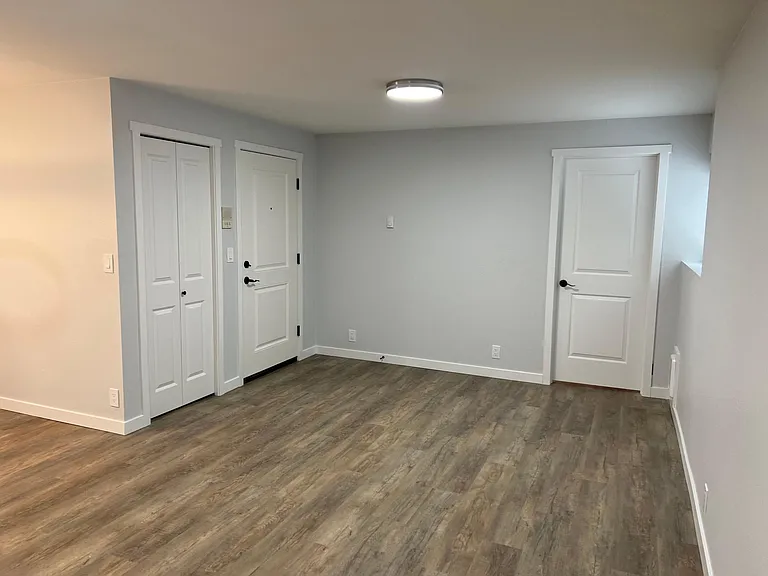 19215 15th Ave NE #3 — Photo 11