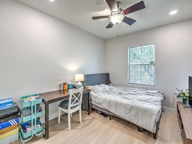 2815 Shining Sun Way — Photo 16