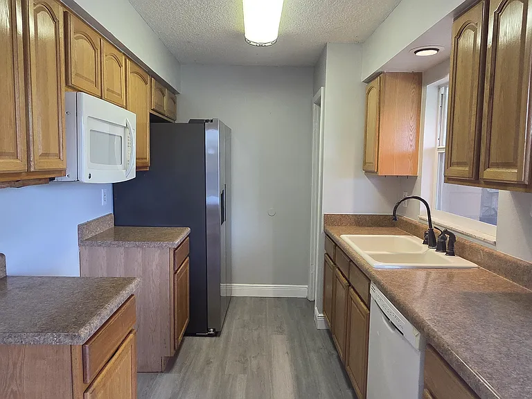 10412 Timbercrest Rd — Photo 5