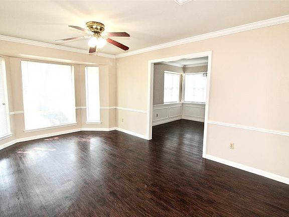 4th image of 15138 Corona Del Mar Dr