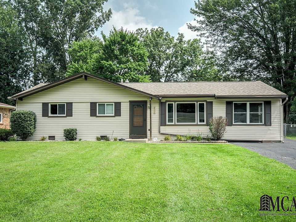1st image of 8596 Driftwood Dr
