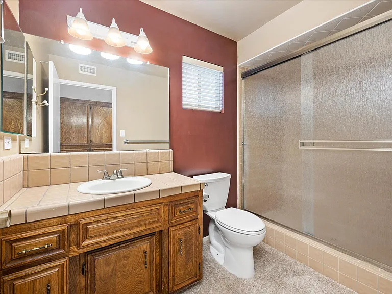 7808 Selkirk Dr — Photo 23