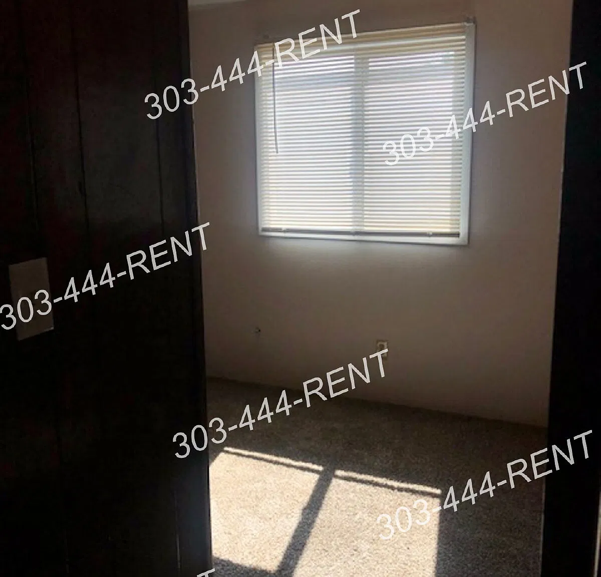 3 bed, 1.0 bath, 924 sqft, $1,445 — Photo 3