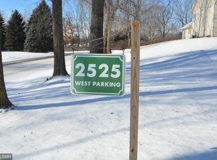 2525 76th St E APT 101, Inver Grove Heights, MN 55076