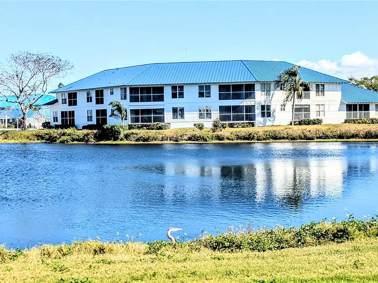958 Sandpiper Cir #958 — Photo 35