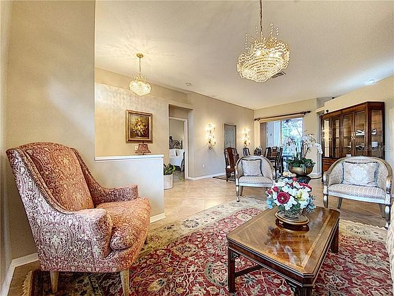 5th image of 16520 Lake Heather Dr