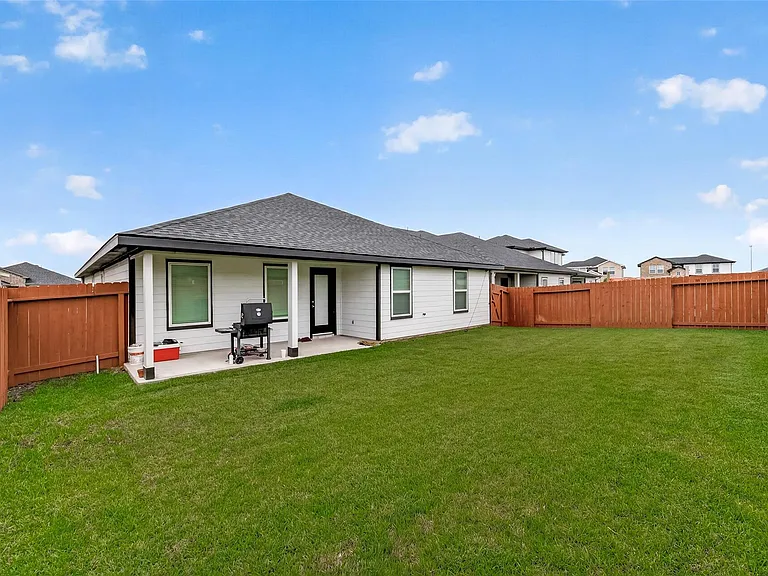 30518 White Cliff Ct — Photo 32