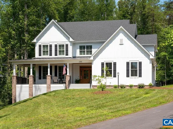 2255 Camargo Dr, Charlottesville, VA 22901