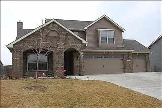 6093 Macbeth Dr photo 1