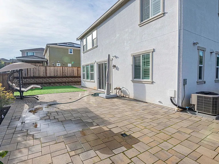 2744 Valley Oak Pl — Photo 34