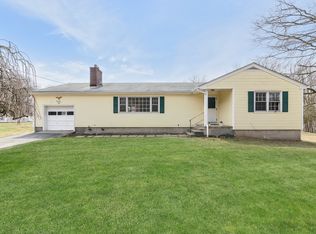 181 W Rocks Rd, Norwalk, CT 06851