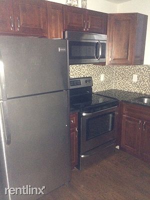 1st image of 1813 W Berks St