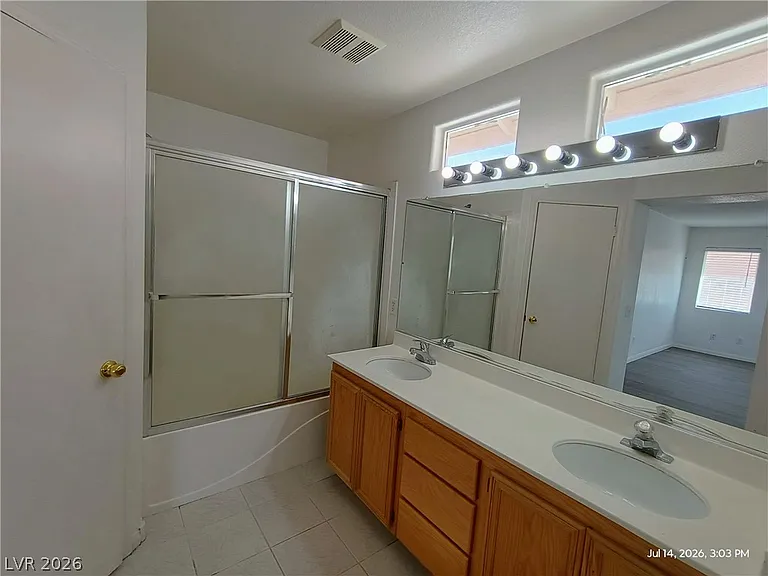 8525 Titania Ct — Photo 17