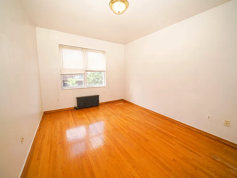 20-59 36th St #2A — Photo 7