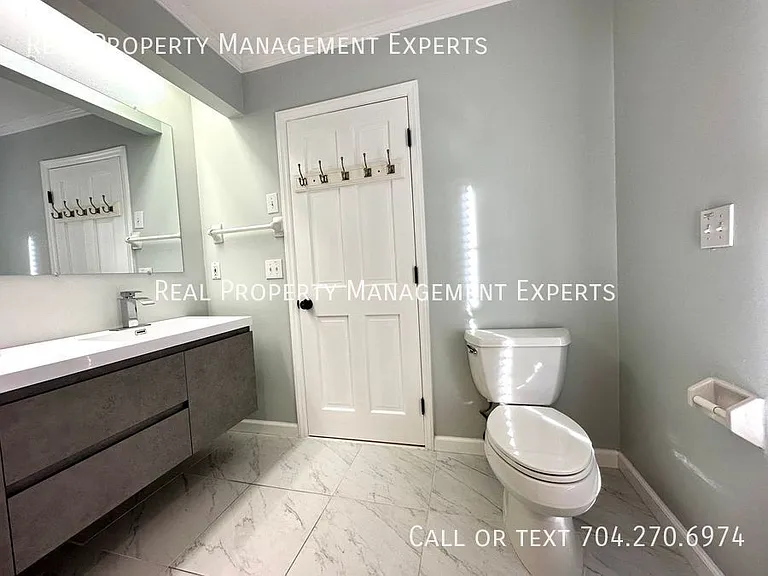 640 Barington Pl — Photo 14