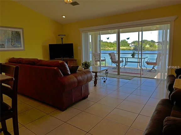 5th image of 2104 Garden Lake Dr
