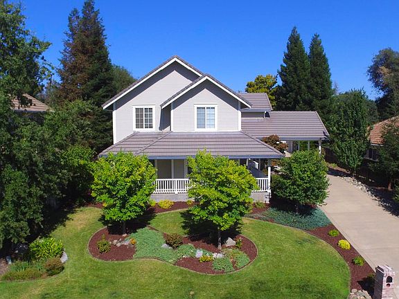 2nd image of 104 Hollyann Dr