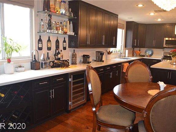 5th image of 957 Gold Bear Dr