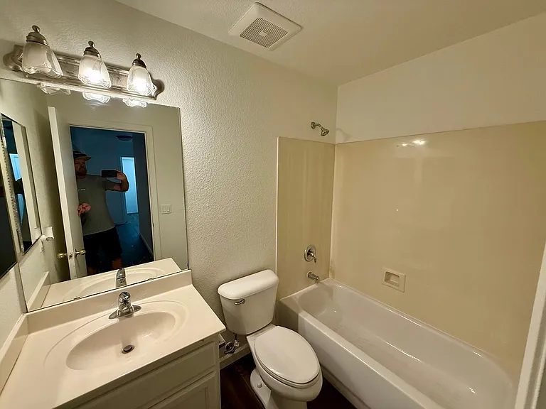 17517 W Ventura St — Photo 13