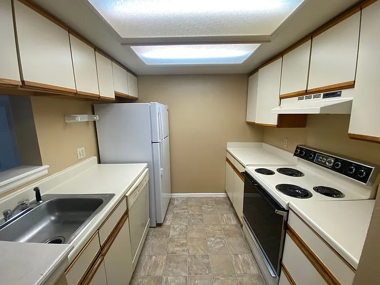 842 Tenderfoot Hill Rd #101 — Photo 4