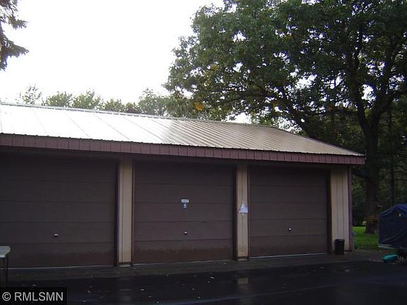 4th image of 233 1st Ave N
