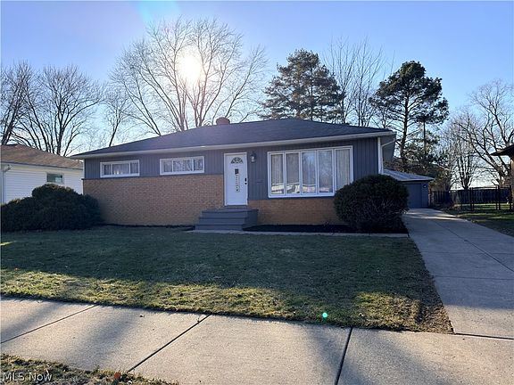 3rd image of 7022 Maplewood Rd