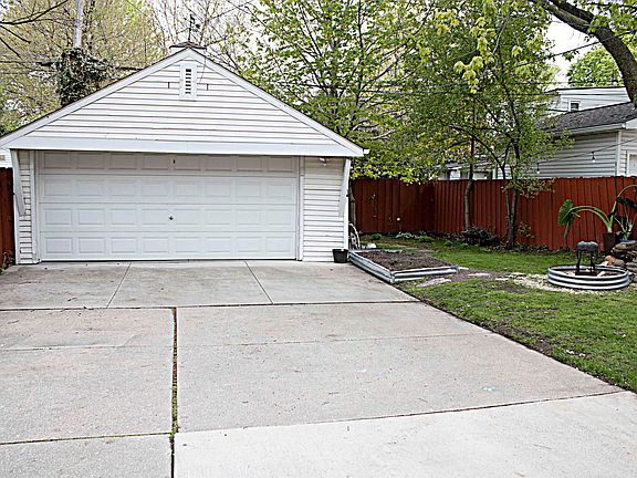 4th image of 1440 Vernier Rd
