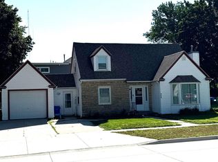 402 N Phillips St, Algona, IA 50511
