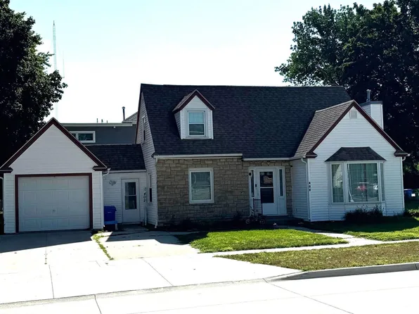402 N Phillips St, Algona, IA 50511