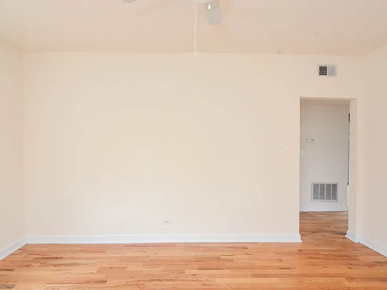2347 N Drake Ave #4 — Photo 10
