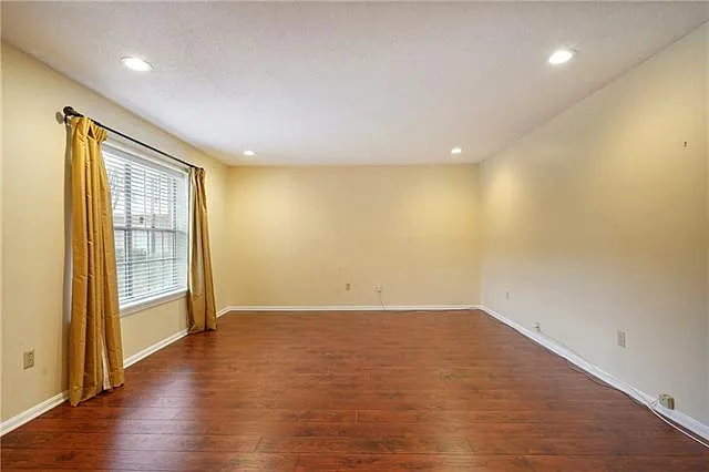 2716 Whitney Pl #425 — Photo 7