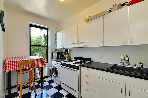 Rented by Corcoran | media 10